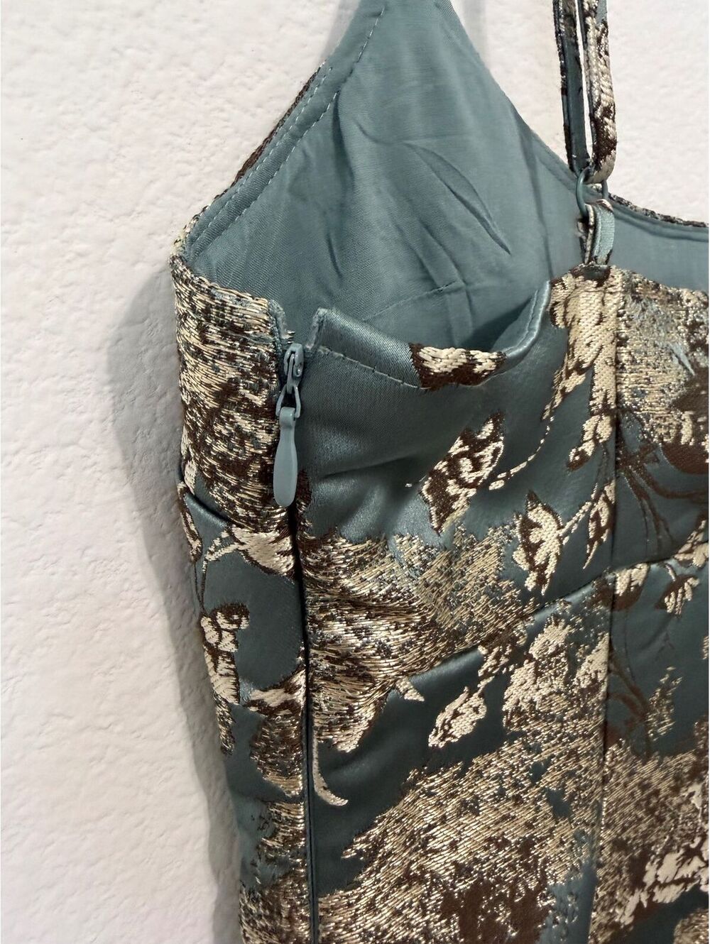 Urban Outfitters NWT Sleeveless Metallic Jacquard Floral Mini Dress Size L - Picture 5 of 9
